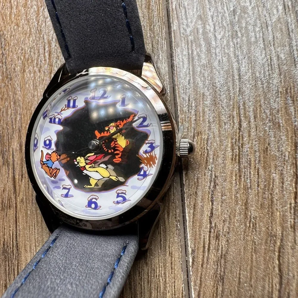Disney WINNIE‎ THE POOH AND TIGGER TOO skittish skating Watch DS-274